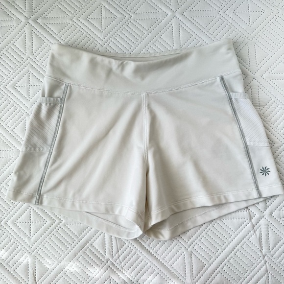 Athleta Shorts With Mesh Side Pockets Size S In White - Picture 1 of 7